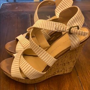 Chinese Laundry Wedges